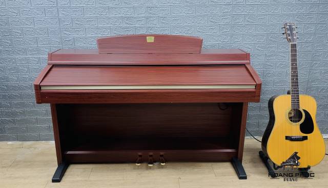 Đàn Piano Điện YamahaCLP 240 | Piano Hoàng Phúc