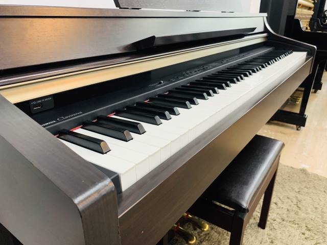 Đàn piano điện Yamaha CLP 330| Dòng Được Ưa Chuộng Nhất Hiện Nay| Piano Hoàng Phúc