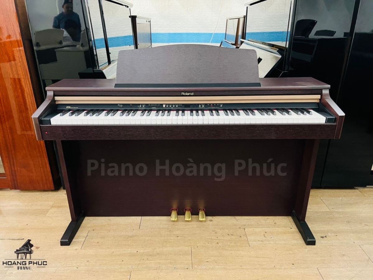 PIANO ROLAND HP-103