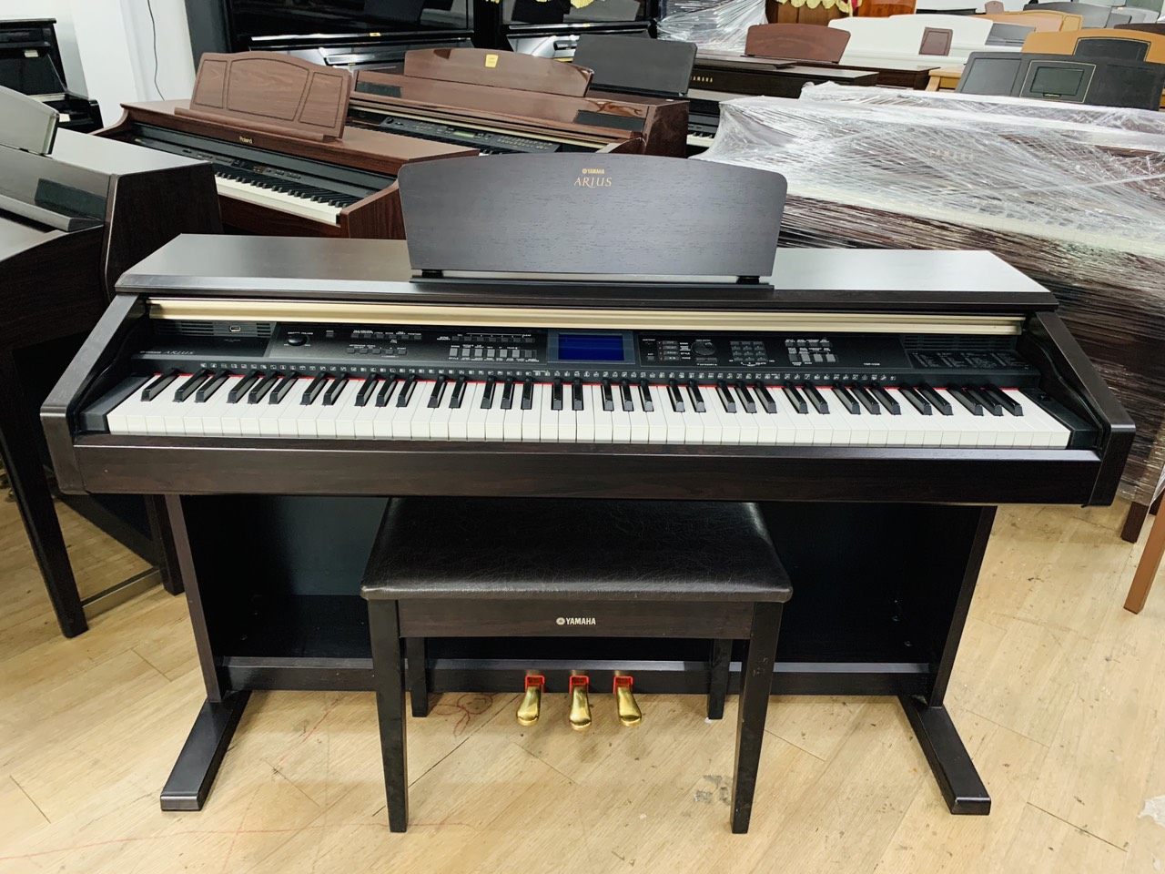 Tại sao nhiều người chọn mua piano điện cũ giá rẻ TP HCM?