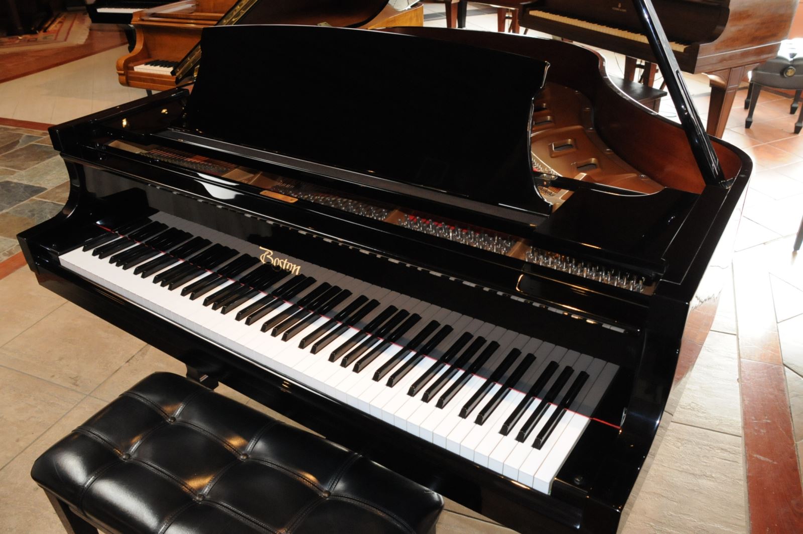 Có nên mua Piano Boston hay không?