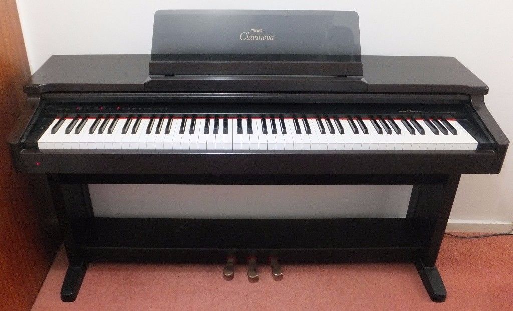 Có nên mua đàn piano điện cũ hay không?
