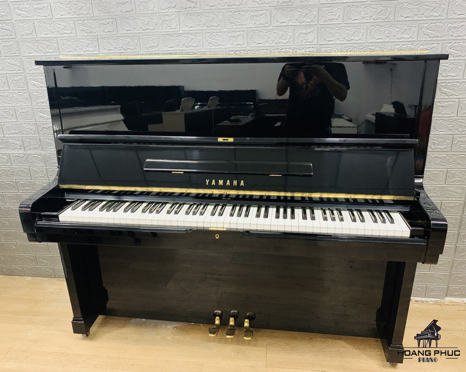 YAMAHA U2H